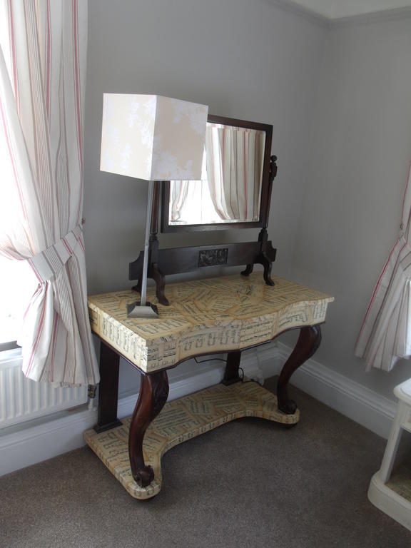 Hooray Henrys Bed & Breakfast Sheringham Exterior foto